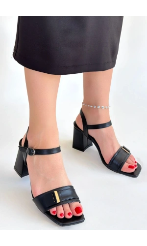 Ruty Siyah Cilt Topuklu Ayakkabı