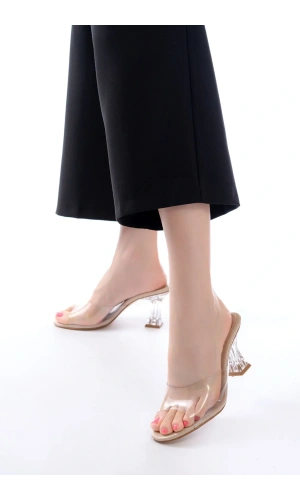 S-619 Bej Rugan Şeffaf Bantlı Şeffaf Topuklu Yuvarlak Burunlu Kadın Terlik