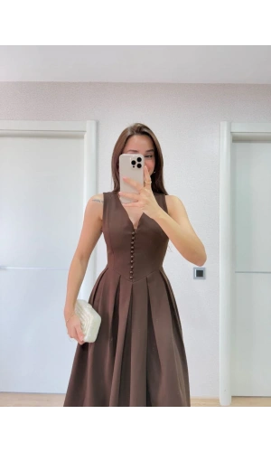 V yaka Krep Arka Ön Pens Detaylı Uzun Kolsuz Elbise- Kahverengi