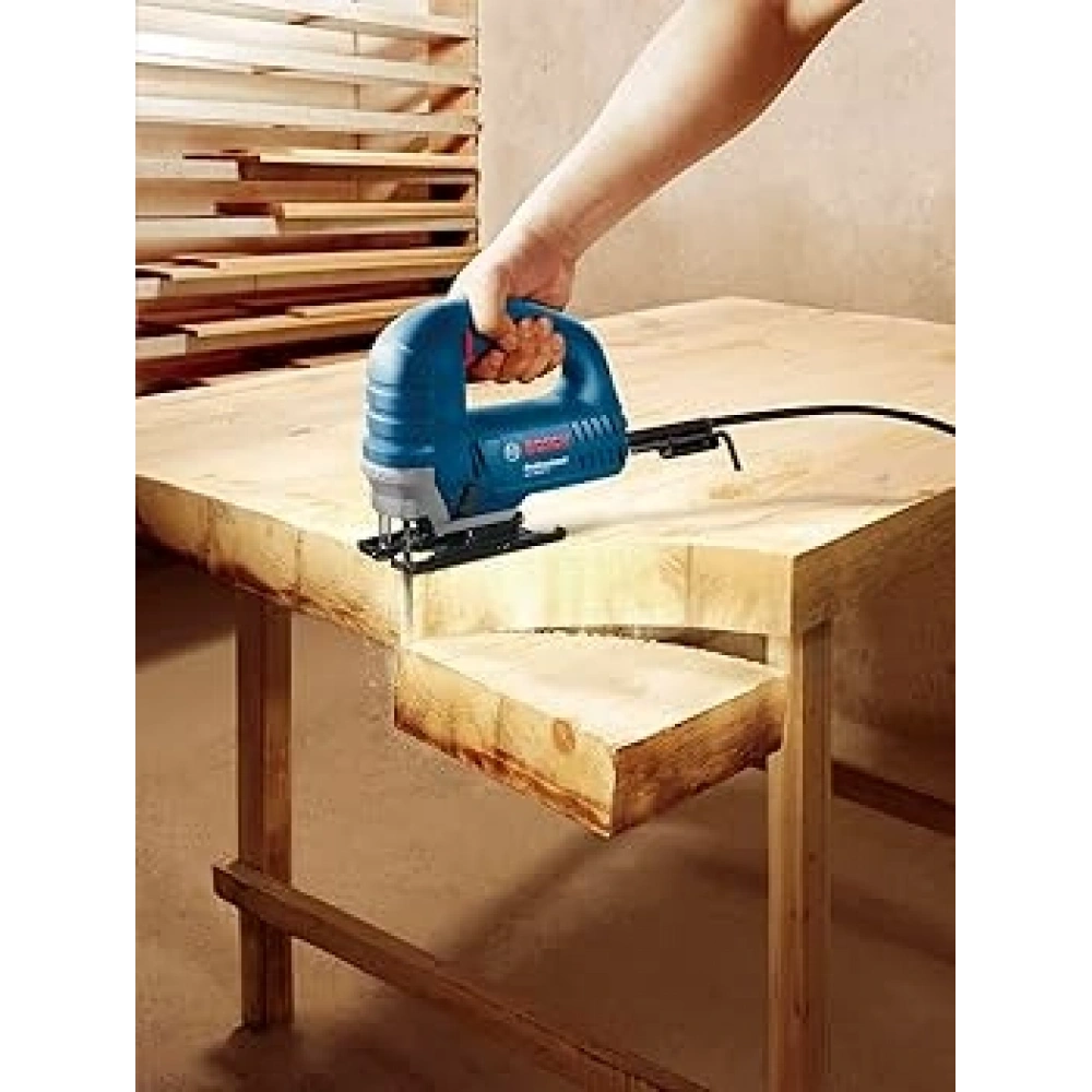 Bosch Dekupaj Testere 710W Gst 8000E