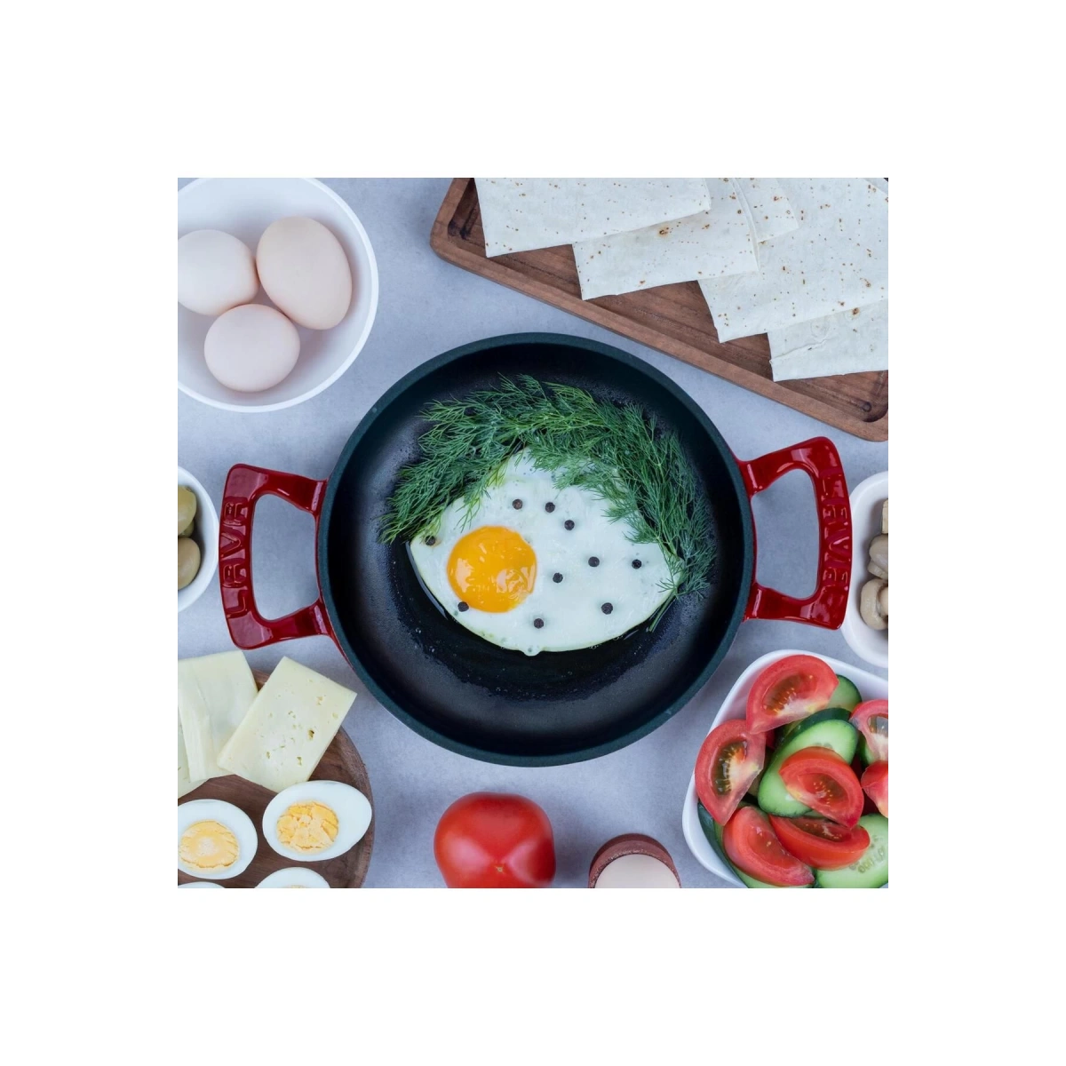 Lava 3X New Heritage Kırmızı Demir Döküm Tava Tencere Seti