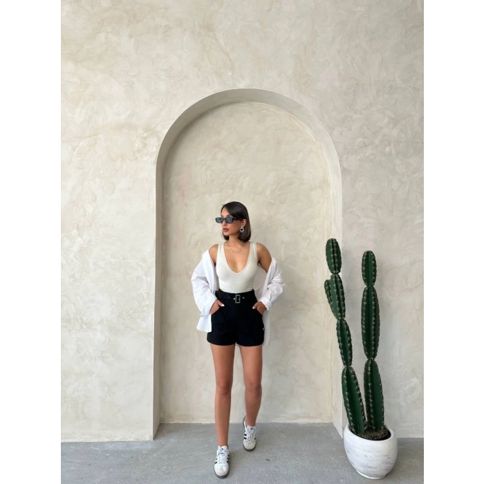 Kemer detaylı gabardin şort siyah s25289