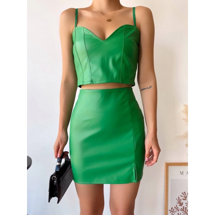 Tek yırtmaçlı arkadan fermuarlı deri etek yeşil s24475