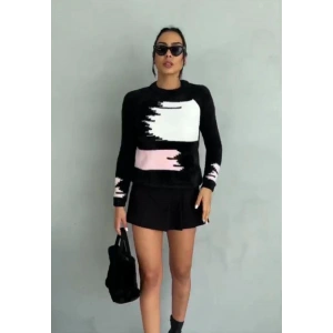 Bıyıklı triko kazak siyah