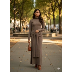 Kendinden kemerli uzun elbise vizon