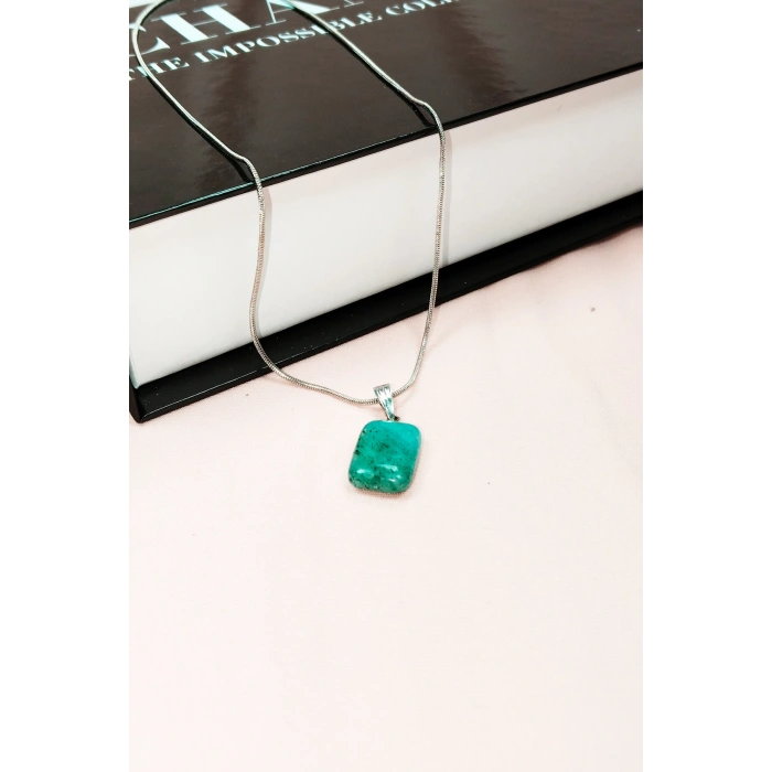 Apatit Doğal Taşı Zincirli El Yapımı Kolye Uç: 2 Cm Zincir: 20 Cm Kutulu