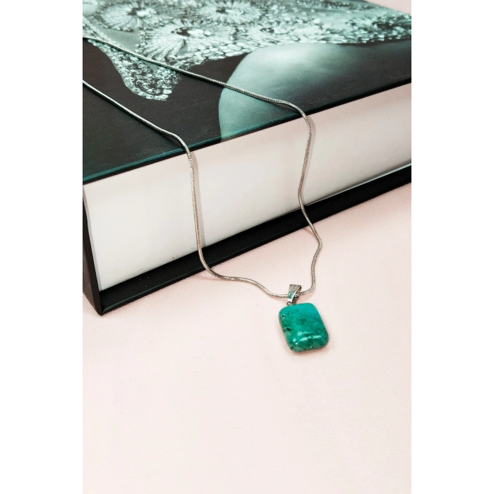 Apatit Doğal Taşı Zincirli El Yapımı Kolye Uç: 2 Cm Zincir: 20 Cm Kutulu