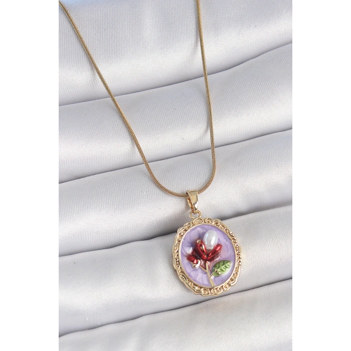 HarmonyAura 316L Çelik Gold Renk Zincir Mor Mineli İncili Çiçek İşlemeli Portre Model Kadın Kolye