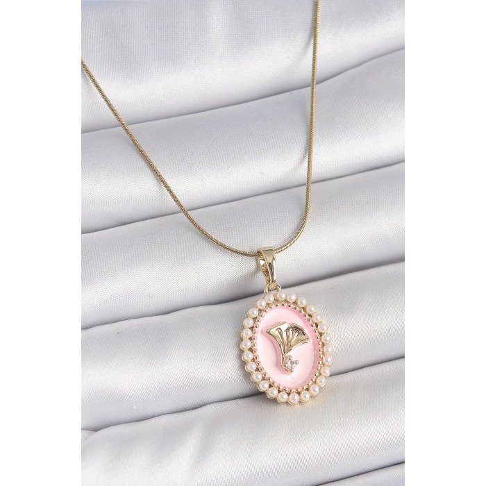 HarmonyAura 316L Çelik Gold Renk Zincir Pembe Mineli İncli Zirkon Taşlı Çiçek İşlemeli Portre Model Kadın Kolye