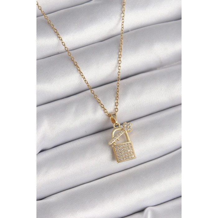 HarmonyAura 316L Çelik Gold Renk Zincir Zirkon Taşlı Asma Kilit Anahtar Model Kadın Kolye