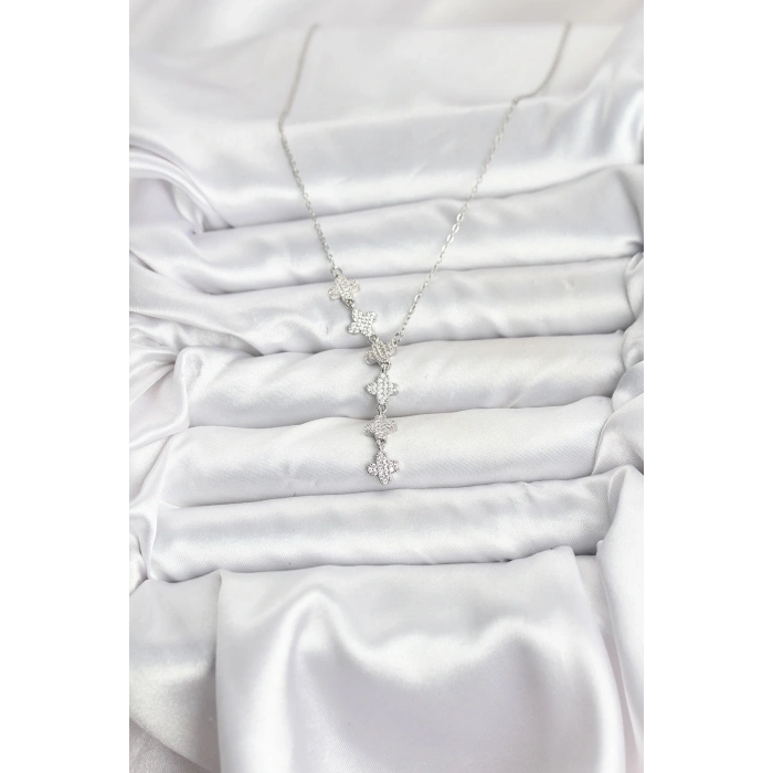 HarmonyAura 316L Çelik Zincir Gümüş Renk Yonca Model Kadın Kolye