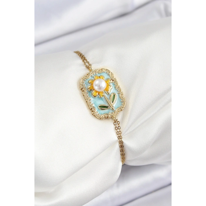 HarmonyAura 316L Çelik Zincir Turkuaz Mineli Sanatsal Portre İnci Detaylı Papatya Model Gold Renk Kadın Bileklik
