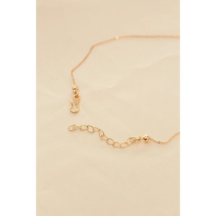 HarmonyAura Beyaz Sedefli Kelebek Figürlü Kadın Kolye