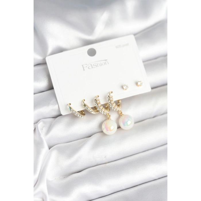 HarmonyAura Pirinç Gold Renk İncili 925 Ayar Gümüş Çivi Kadın Küpe Seti