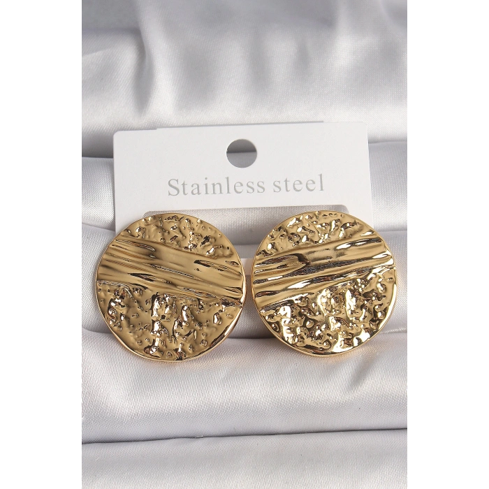 HarmonyAura Pirinç Gold Renk İşlemeli Daire Plaka Model Kadın Küpe