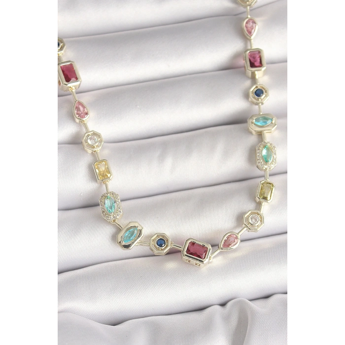 HarmonyAura Pirinç Gold Renk Zirkon Taşlı VIP Seri Kadın Kolye