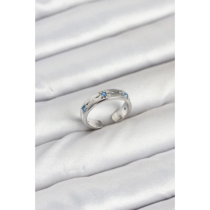 HarmonyAura Pirinç Gümüş Renk Mavi Zirkon Taşlı Kutup Yıldızı Model Kadın Yüzük