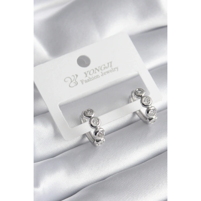 HarmonyAura Pirinç Gümüş Renk Zirkon Taşlı Kadın Küpe