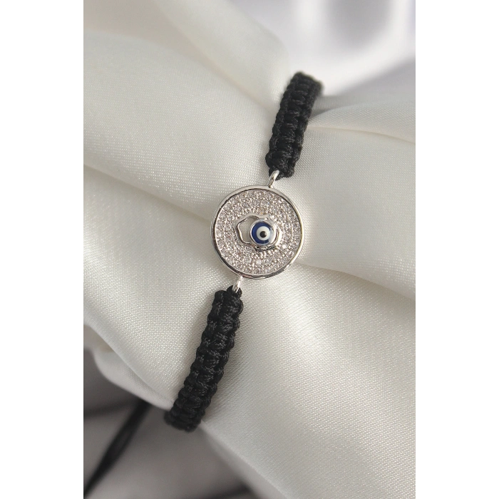 HarmonyAura Pirinç Gümüş Renk Zirkon Taşlı Nazar Boncuk İşleme Makrome Asansörlü Model Kadın Bileklik