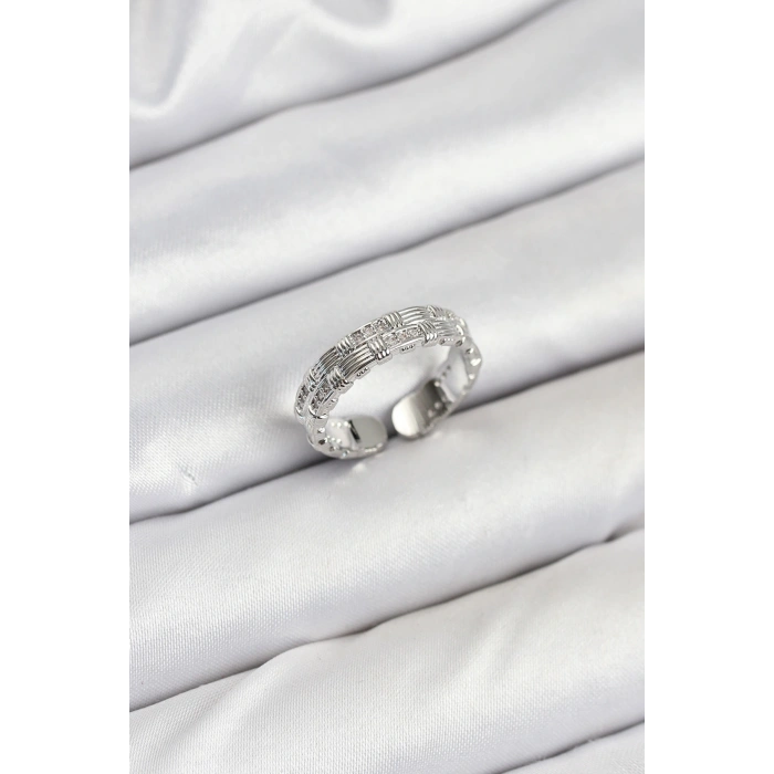 HarmonyAura Pirinç Gümüş Renk Zirkon Taşlı Sırım Kadın Yüzük