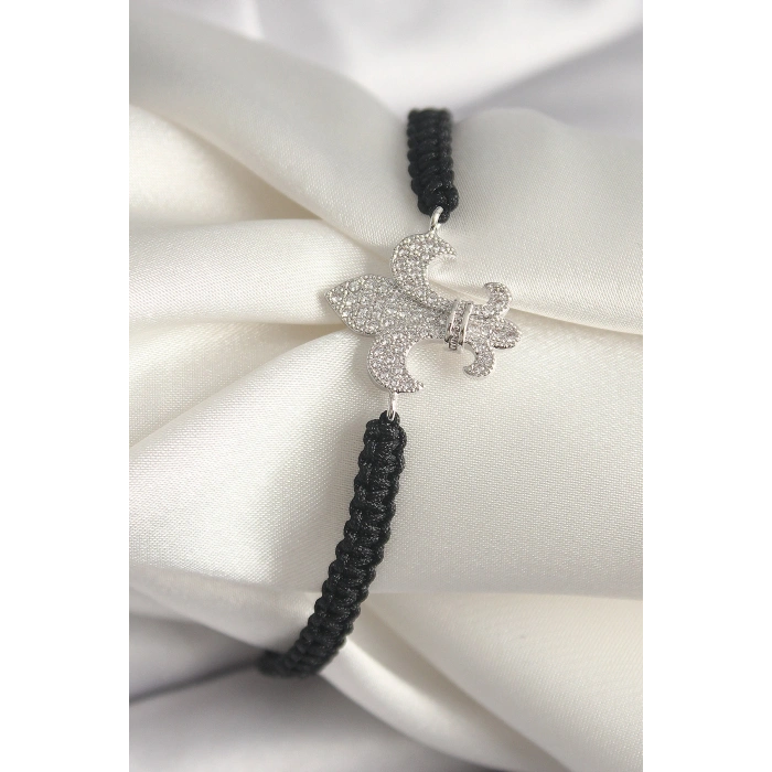 HarmonyAura Pirinç Gümüş Renk Zirkon Taşlı Zambak Figür Asanrsörlü Makrome Model Kadın Bileklik