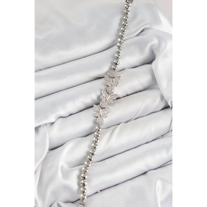 HarmonyAura Pirinç Zirkon Taşlı Kelebek Model Gümüş Renk Kadın Bileklik