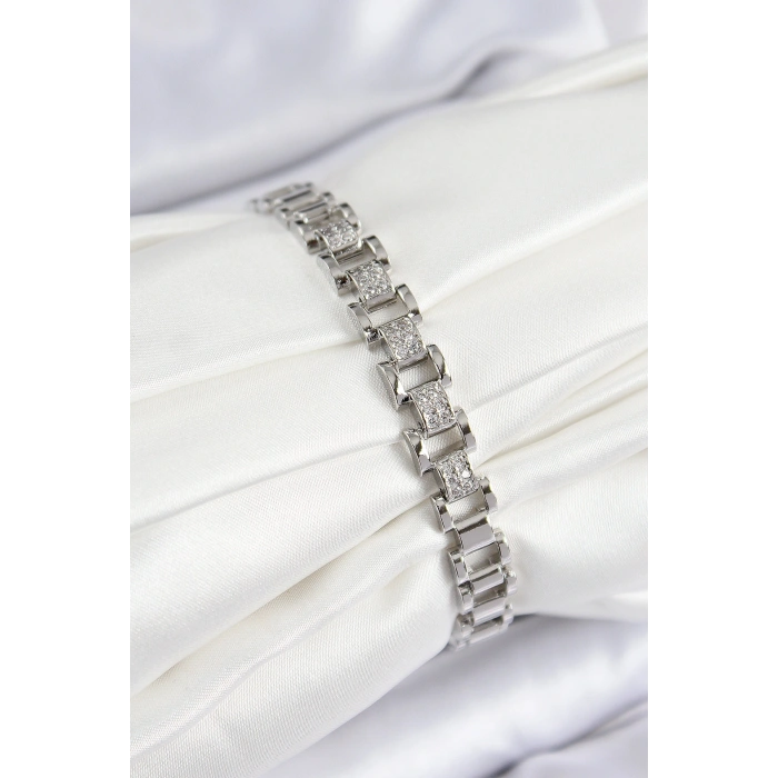 HarmonyAura Pirinç Zirkon Taşlı Parçalı Model Gümüş Renk Kadın Bileklik