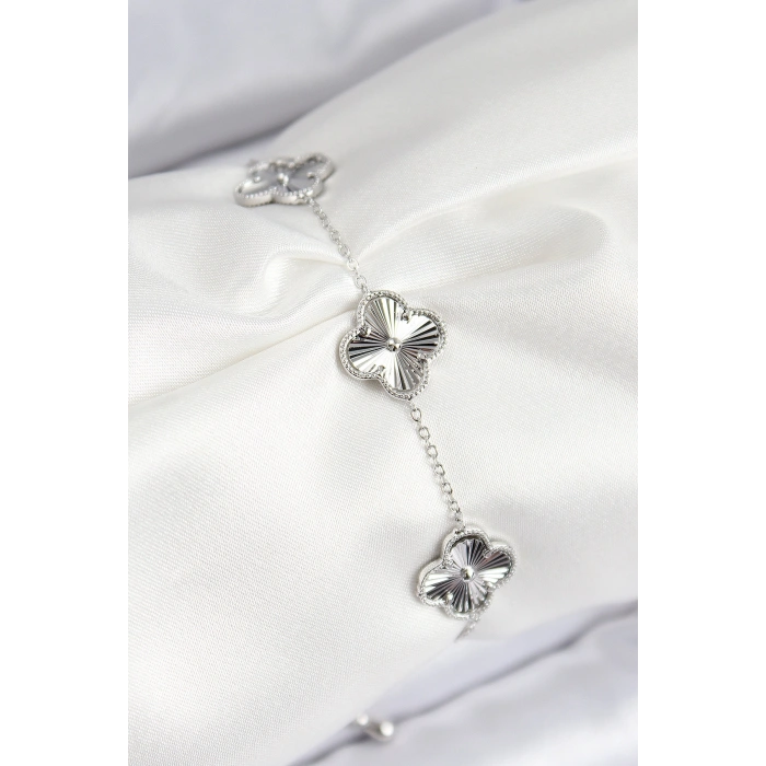 HarmonyAura VIP Pirinç Yonca Model Gümüş Renk Kadın Bileklik