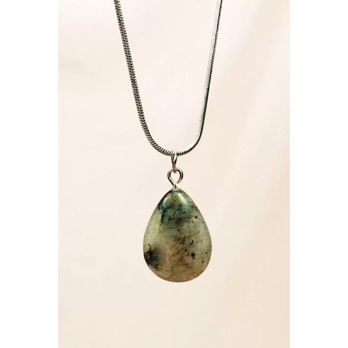 Labradorit Doğal Taşı Zincirli El Yapımı Kolye Uç: 2 Cm Zincir: 20 Cm Kutulu