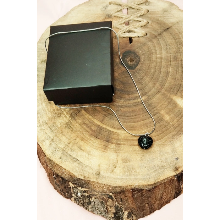 Lav Taşı Doğal Taşı Zincirli El Yapımı Kolye Uç: 1,5 Cm Zincir: 20 Cm Kutulu