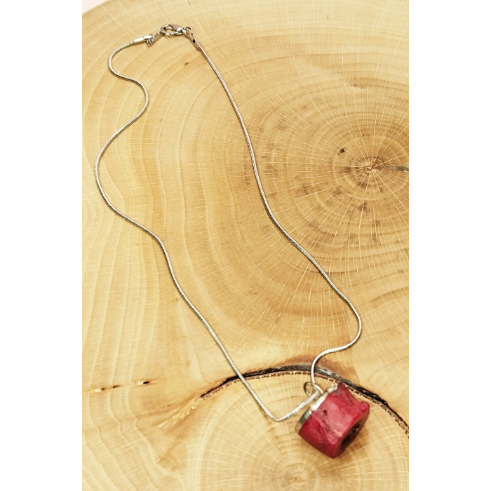 Mercan Doğal Taşı Zincirli El Yapımı Kolye Uç: 1,5 Cm Zincir: 20 Cm Kutulu