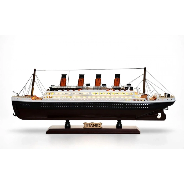 Özel Tasarım Ahşap Işıklı Titanik Gemi - Model 2