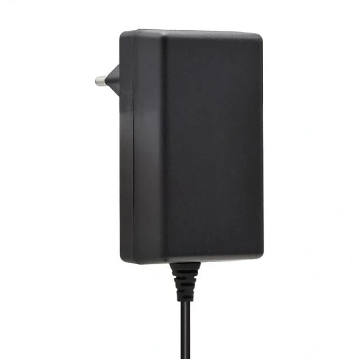 Weko 5 Volt - 3 Amper Micro Usb Uçlu Priz Tipi Adaptör