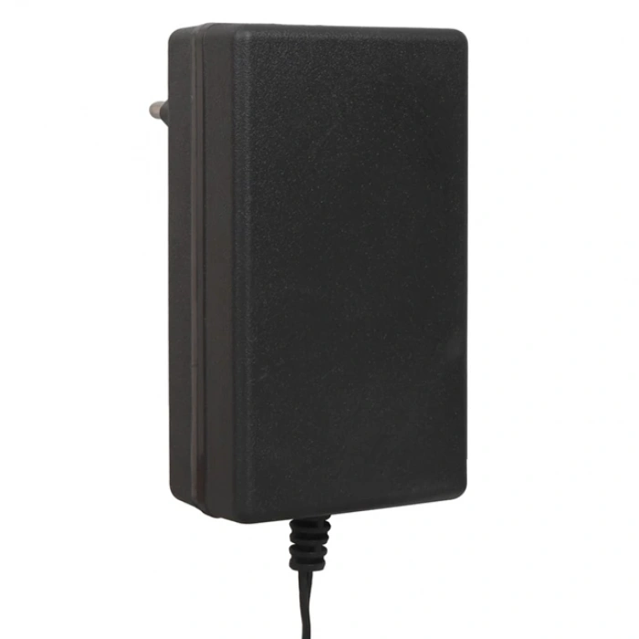 Weko WK-38112 Yerli Üretim 12 Volt - 2 Amper 2.5*0.7 Mm Uçlu Priz Tipi Adaptör