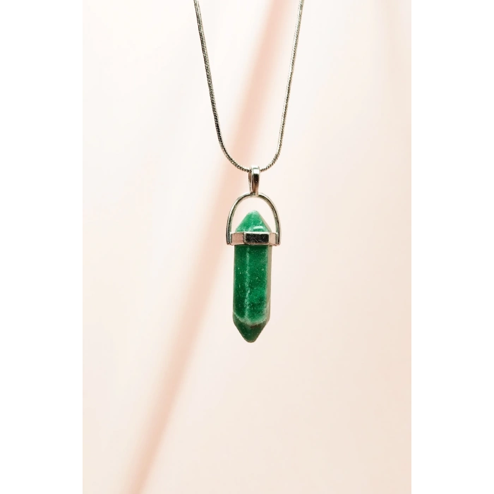 Yeşim Doğal Taşı Zincirli El Yapımı Tasarımlı Kolye Uç: 3,5 Cm Zincir: 20 Cm Kutulu