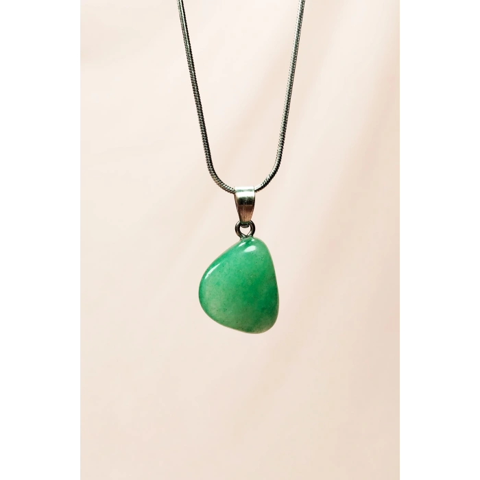 Yeşim Taşı Doğal Taşı Zincirli El Yapımı Kolye Uç: 2 Cm Zincir: 20 Cm Kutulu