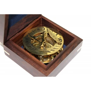 Ahşap Kutulu Pirinç Güneş Saati Ve Pusula Modeli