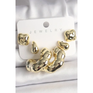 HarmonyAura Gold Renk Yonca Damla Halka Model CCB Plastik Kadın Küpe Seti