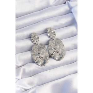 HarmonyAura Pirinç Gümüş Renk Ezme Plaka Küpe