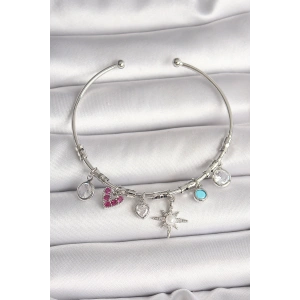 HarmonyAura Pirinç Gümüş Renk Sallantı Zirkon Taşlı Kutup Yıldız Figür Kalp Detay Charm Kadın Bileklik