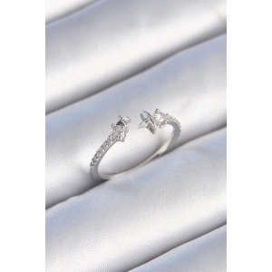 HarmonyAura Pirinç Gümüş Renk Zirkon Taş Detay Yıldız Model Kadın Yüzük