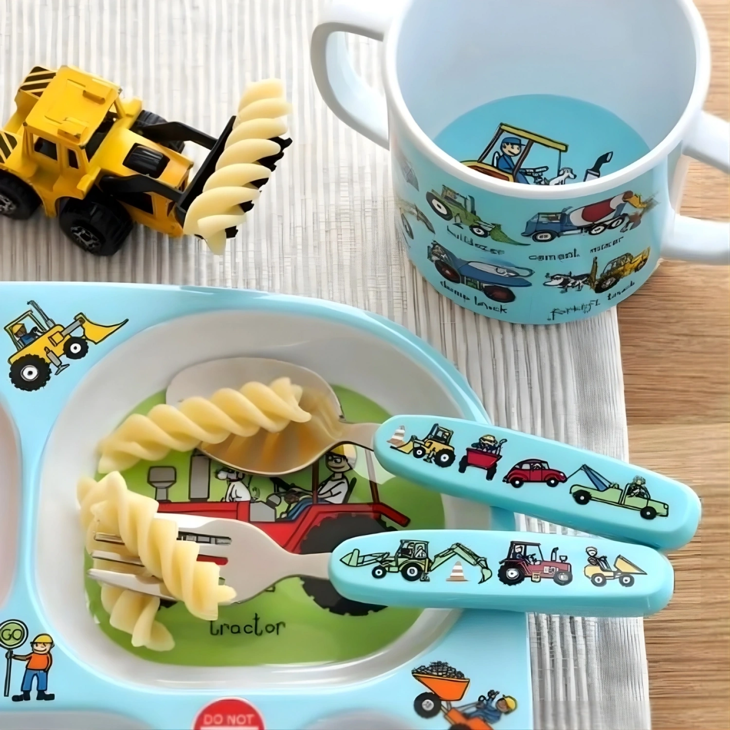 Tyrrell Katz Melamin Mama Tabağı - Kutulu Çatal Kaşık Seti // Wheels