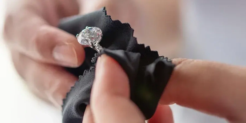 Pırlantalarınızın Işıltısını Yıllarca Korumak İçin Bakım Rehberi