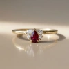 Yakut Kırmızısı Damla Taşlı Markiz Pırlanta Yüzük