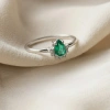 Zümrüt Yeşili Damla Taşlı Pırlanta Yüzük