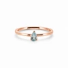Bunter Eistropfen mit blauem Stein aus Goldring