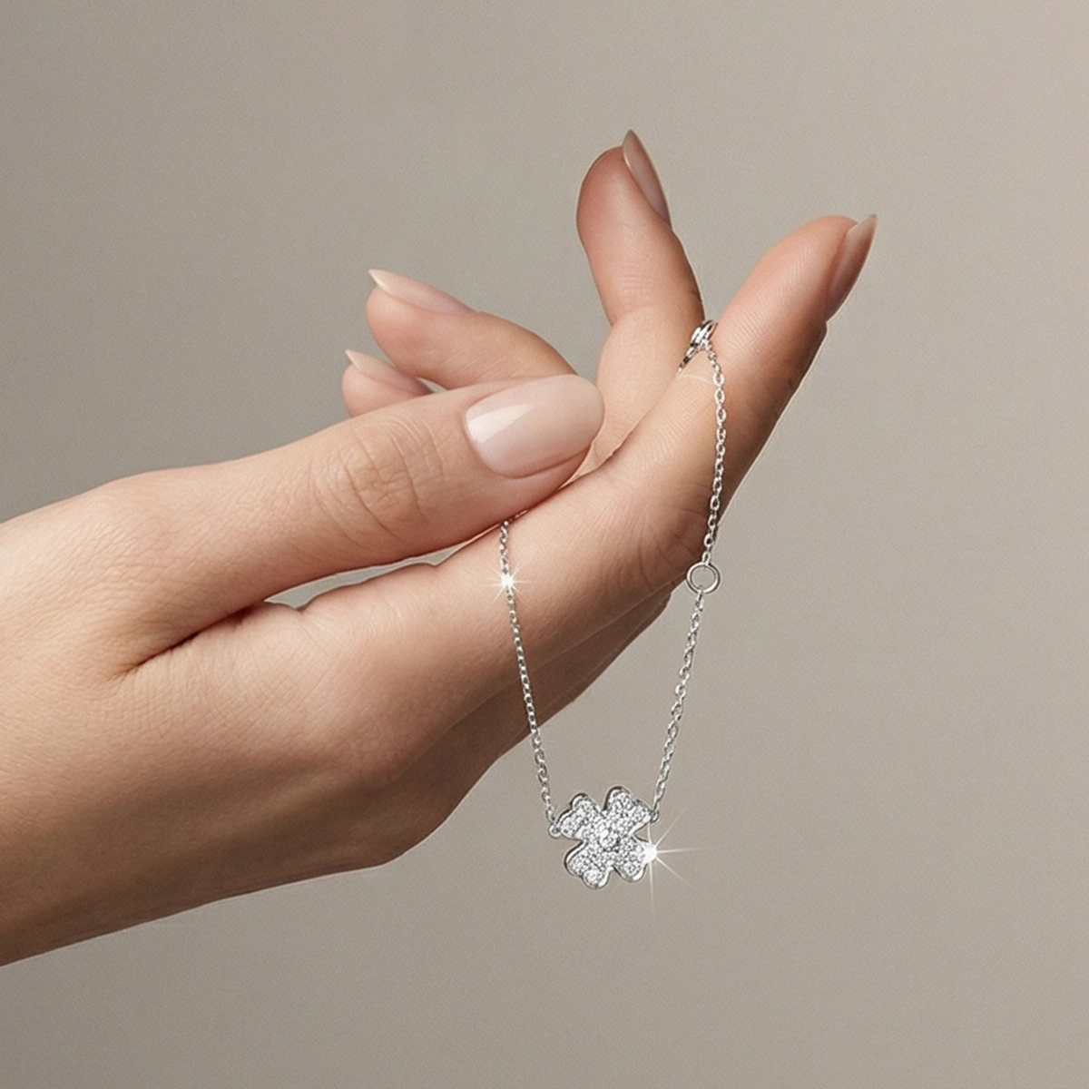 Yonca Şans Altın Bileklik