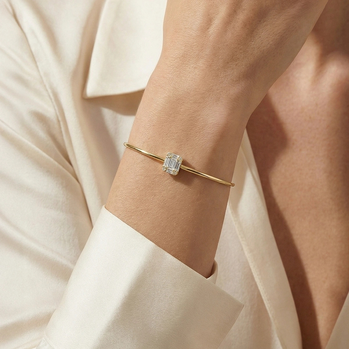 Baget Taşlı Klasik Altın Bileklik