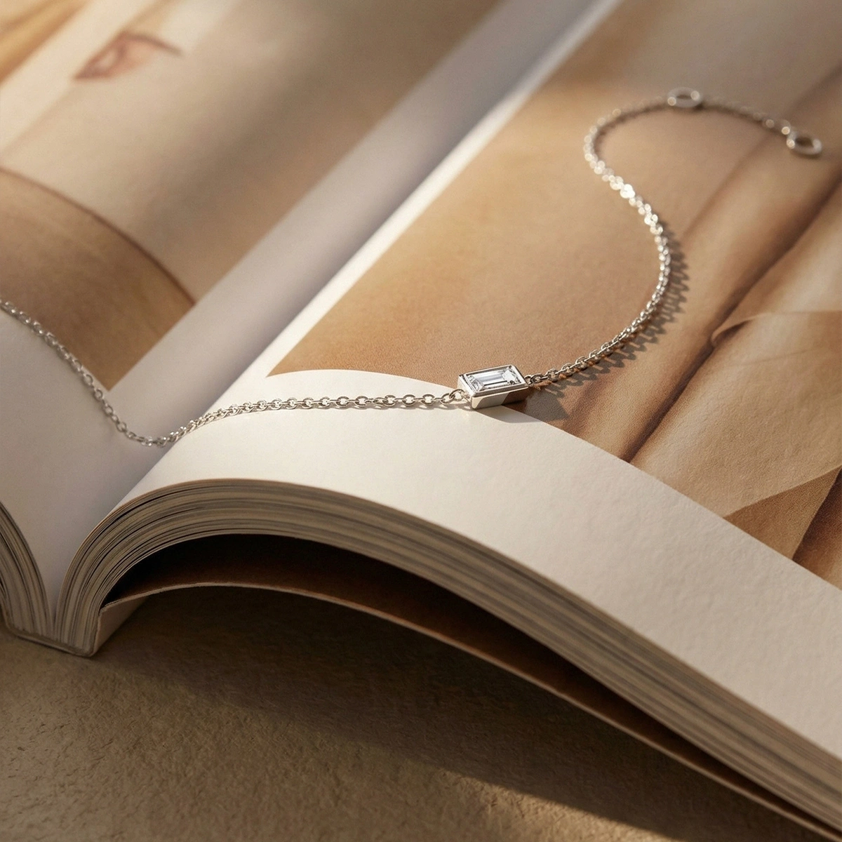 Baget Taşlı Sadeliğin Şıklığı Altın Bileklik