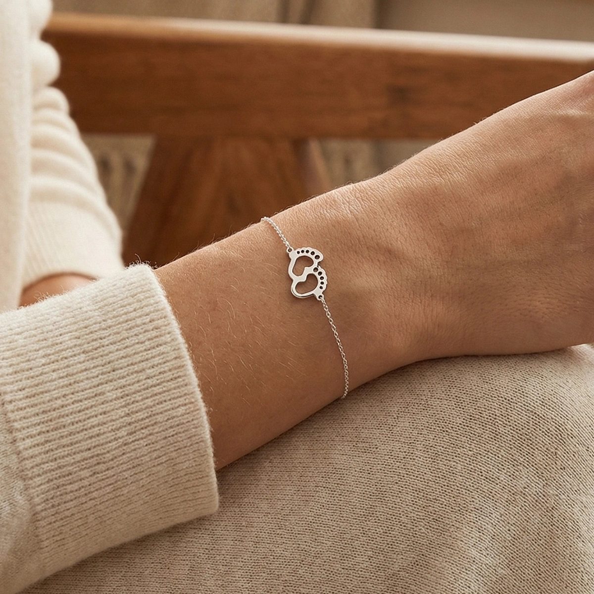 Bebeğimin İlk Adımları Plaka Altın Bileklik